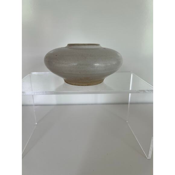 Handmade Studio Pottery Small Bud Vase Signed with Flower JL - Picture 1 of 6